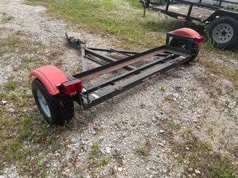 Car dolly with brake assist