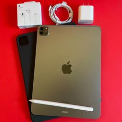 128GB Apple IPad Pro 11” 4th Generation (2022 Model / M2 chip ) with Keyboard, pen & Accessories (512GB $850) 