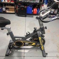 WCT Fitness Spinning Bike with a 13kg flywheel