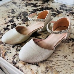 Girls Dressy/Princess shoes size 1