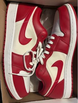 Nike Red & White Low Top Sneakers - Like New (Size 11.5)