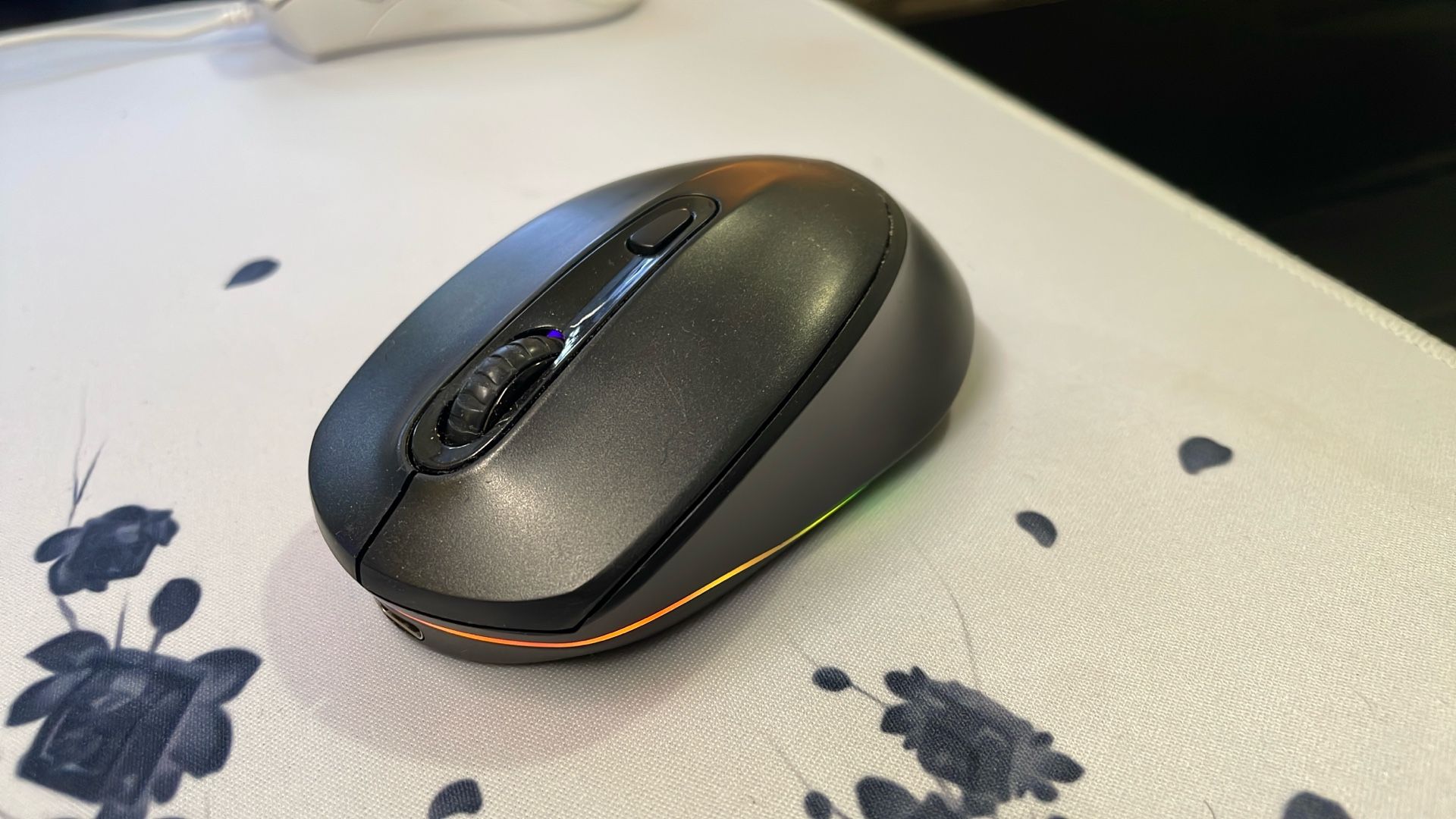 Wireless/Bluetooth LED Mouse