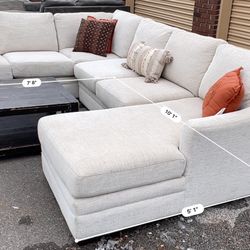 3 Piece Sectional (Delivery Avail)