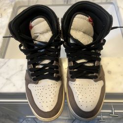 Travis Scott 1s