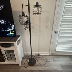 Very Nice Floor Lamp 
