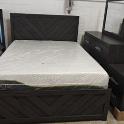 New Queen Bedroom Set 🚚 We Can Deliver 🚚