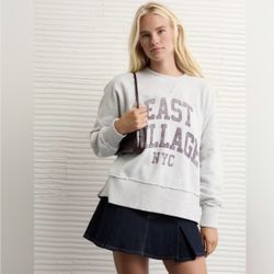 American Eagle sweatshirt Size Small