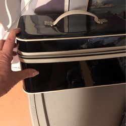Train Case Lancôme W/folded Cosm https://offerup.com/redirect/?o=QmFnLk5ldw== as