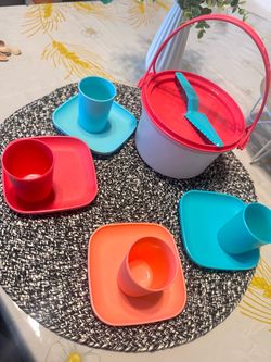 Tupperware kids