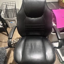 Executive Desk Chair 