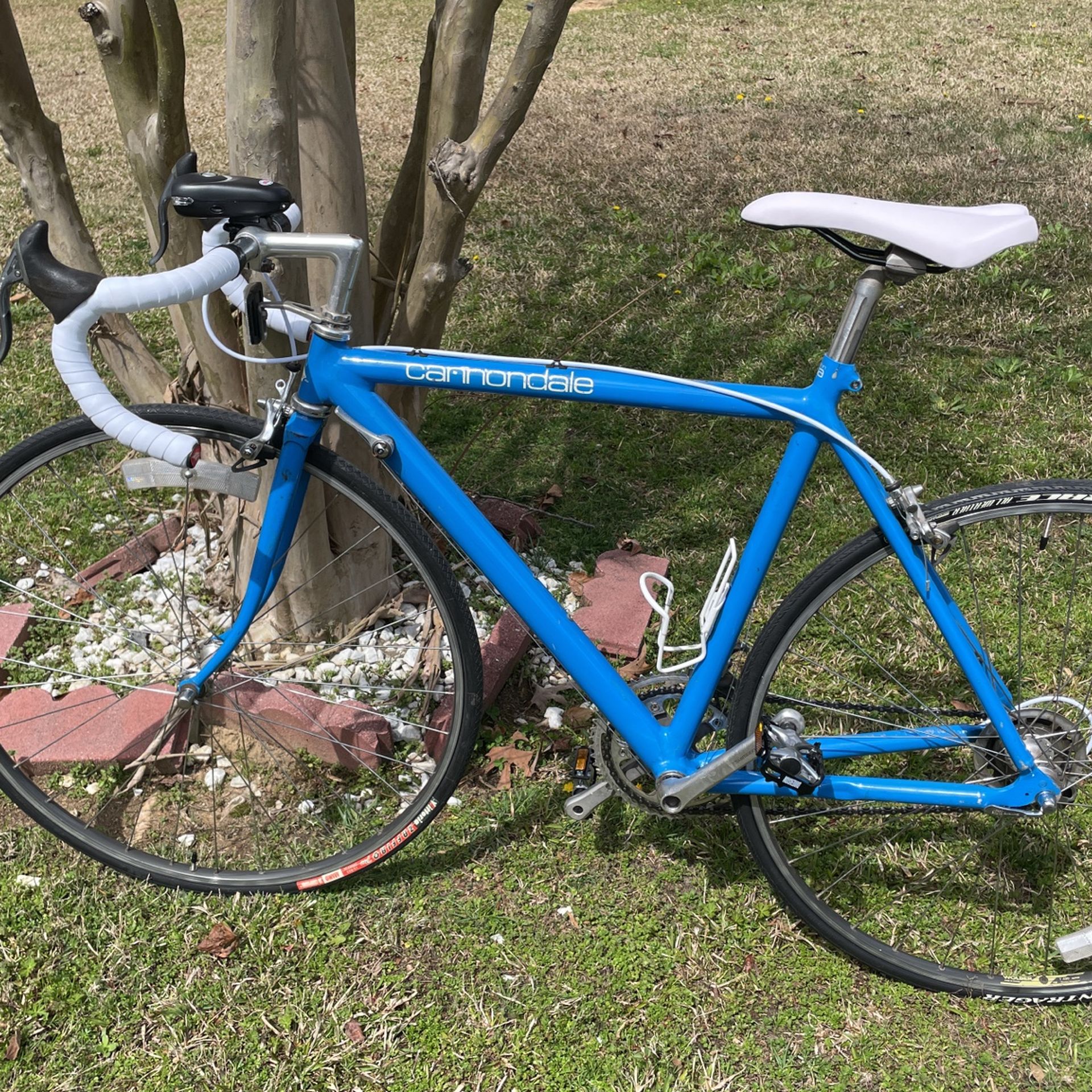 Vintage Cannondale 600 Road Bike