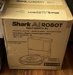 Shark AI robot