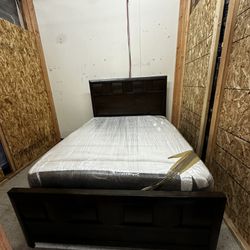 Queen mattress And Box Spring 