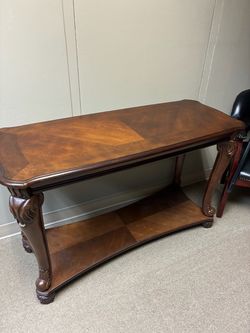 Traditional Wood Console Sofa Table with Lower Shelf