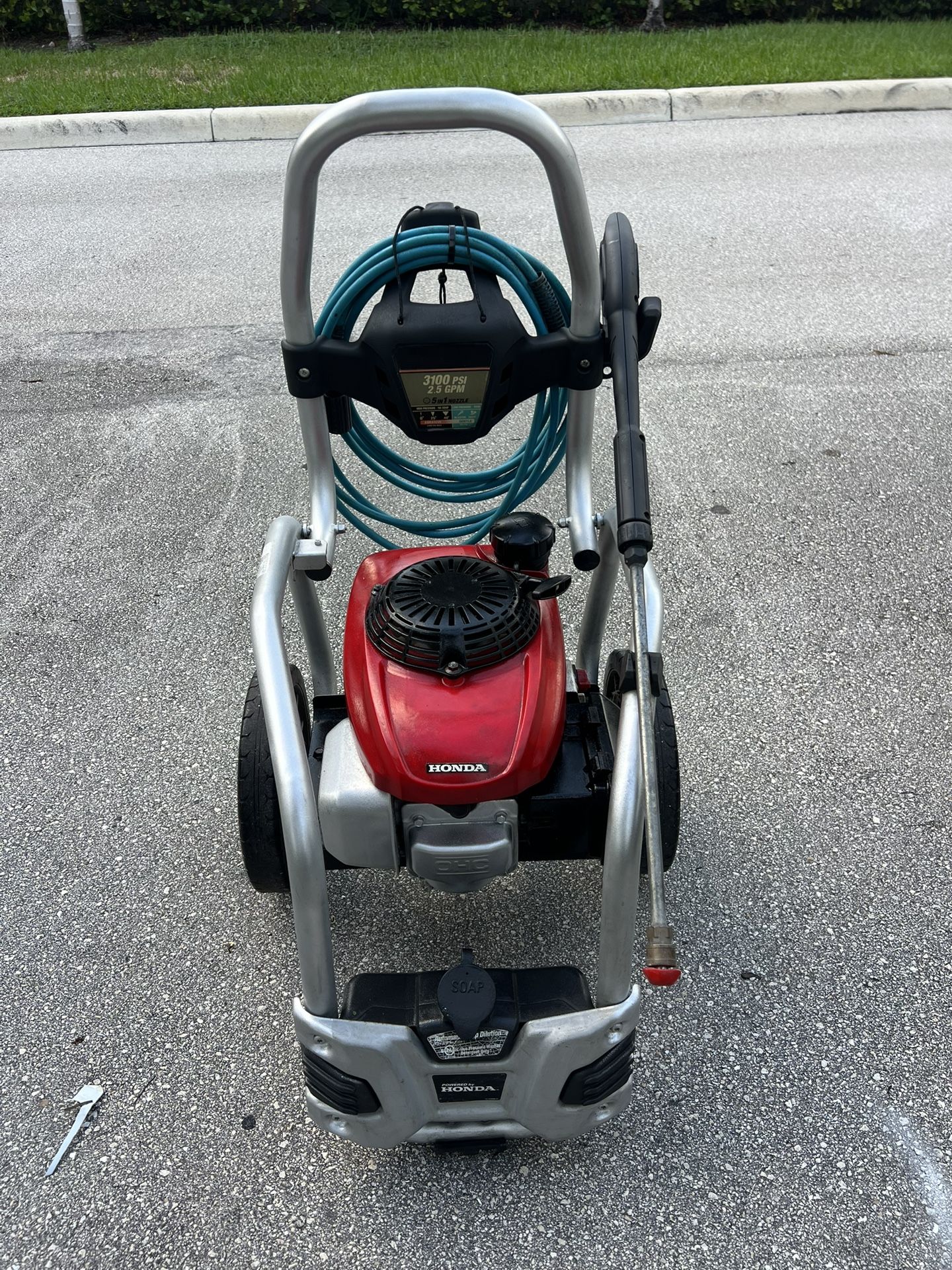 Pressure Washer Pressure Cleaner 3100 Psi /.2.5 Gpm Works Fine