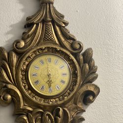 Beautiful👑👑Antique Vase 🏺(metal)(BIG👑And  Antique clock)BIG