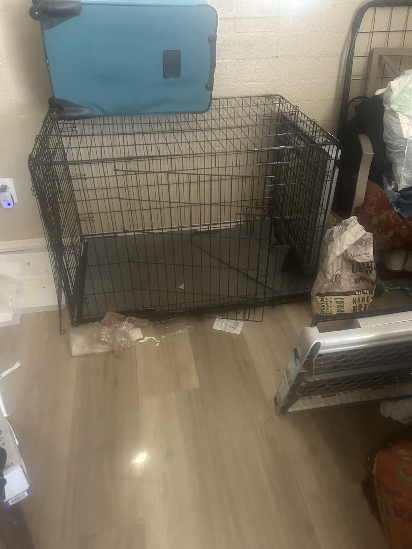 Dog cage for a big dog