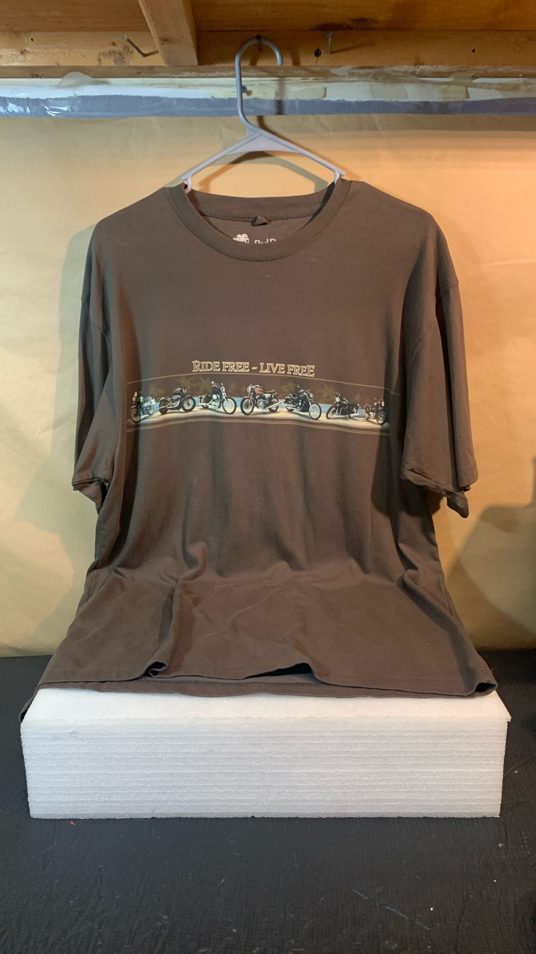Ride Free- Live Free Large Short Sleeve Shirt