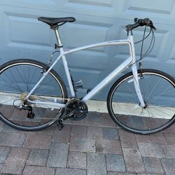 Specialize Sirrus XL Frame 700 Wheels 24 Speed Hybrid