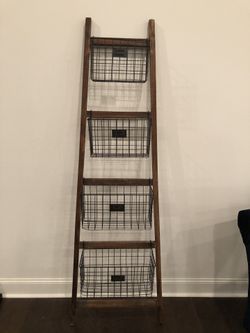 Leaning Ladder with Storage