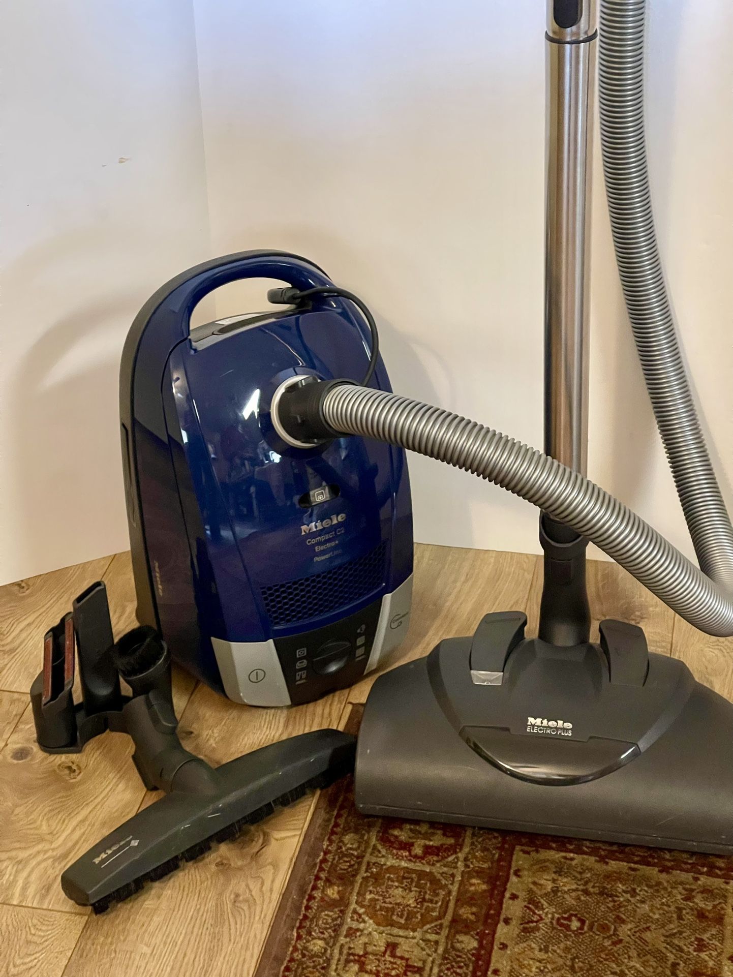 Miele Vacuum Cleaner 