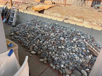 3.5 yards of River Rock, Free, U haul