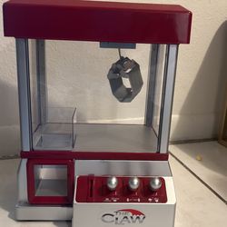 Toy Claw Machine