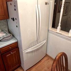Kenmore Refrigerator 