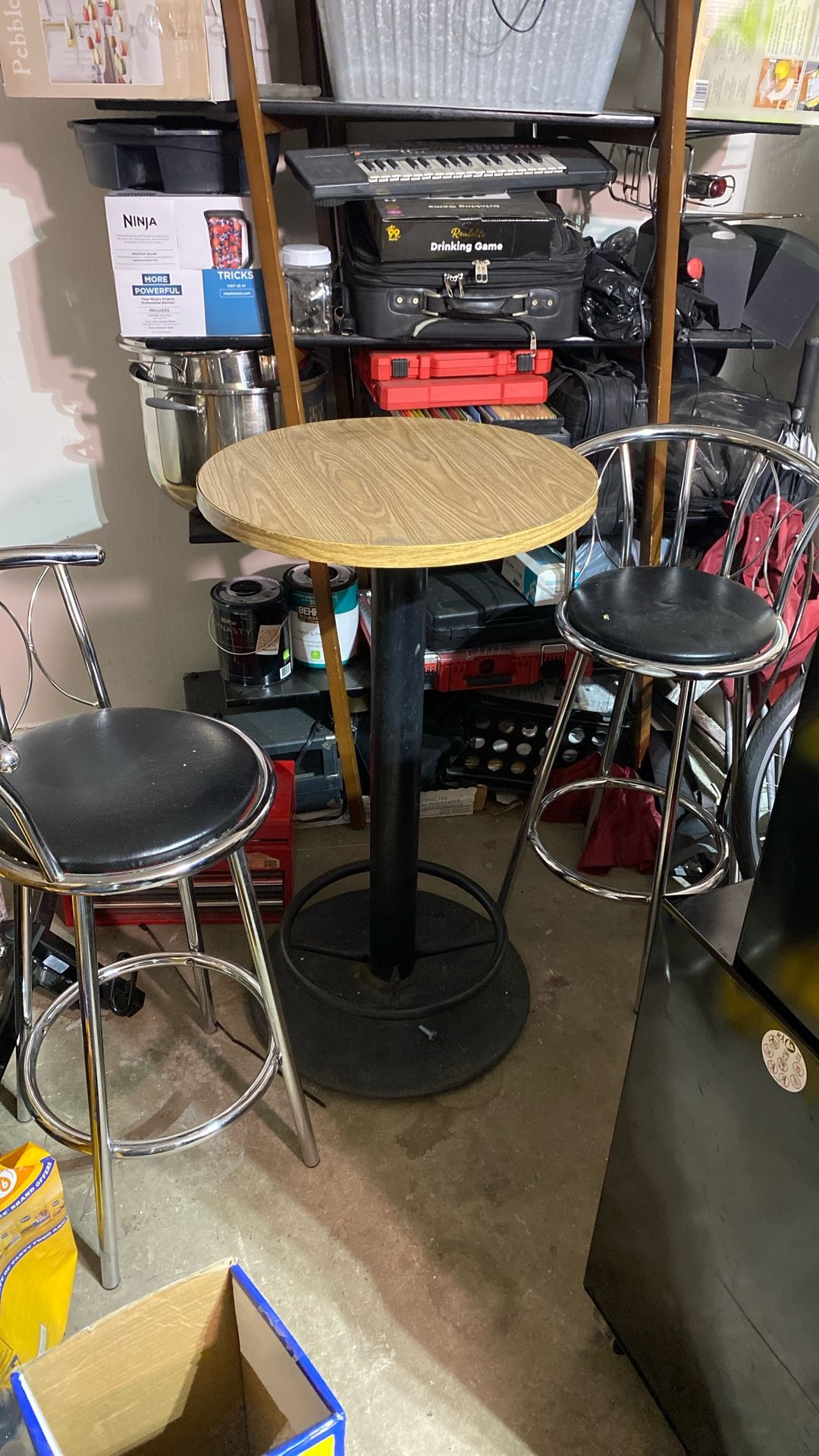Bar Table With 2 Bar Chairs