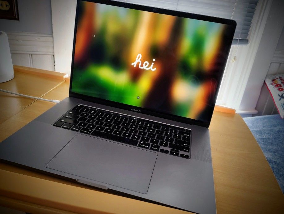 Powerful 16-inch MacBook Pro 2019 Space Gray ✅32 Ram In excellent condition, touch ID and touch bar