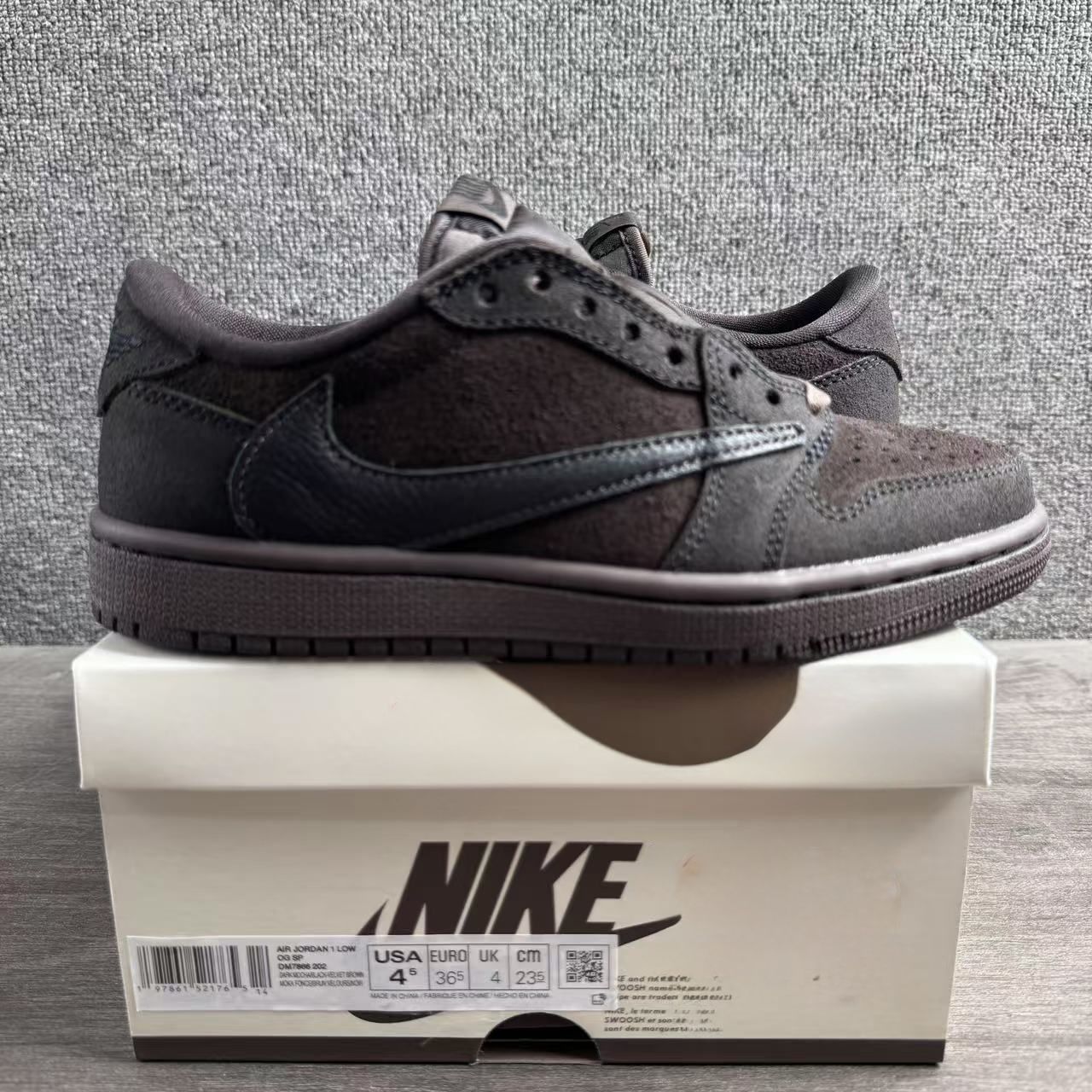 Air Jordan 1 Travis Scott Velvet Brown