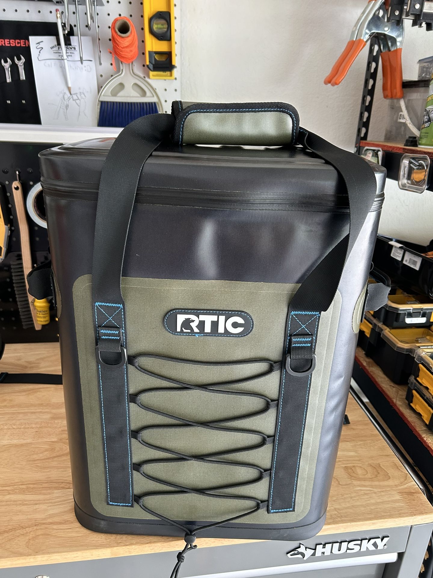 RTIC Backpack Cooler
