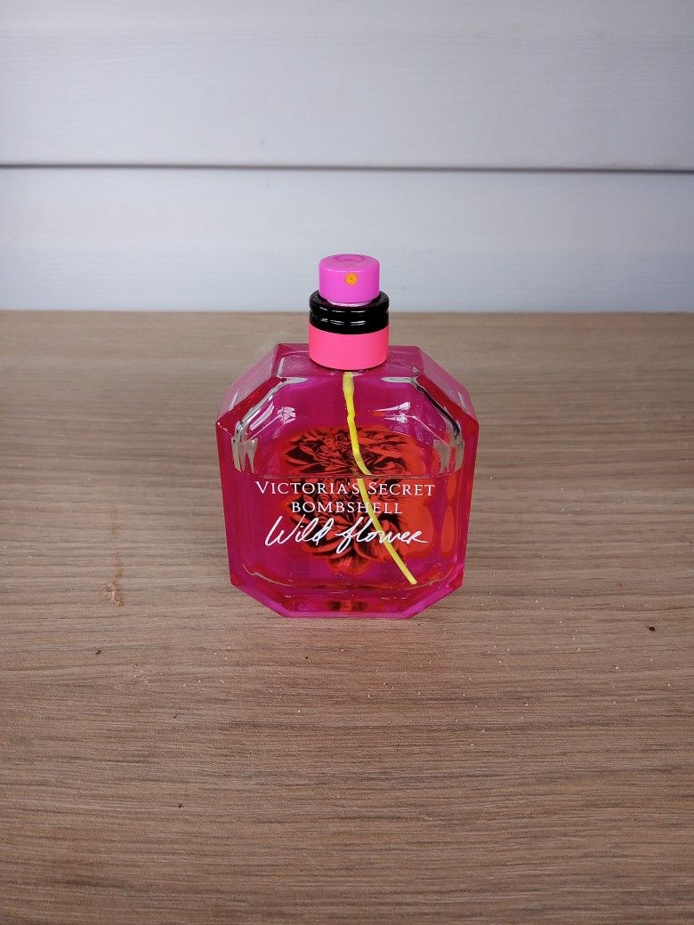 Victoria’s Secret Bombshell Will Flower Perfume