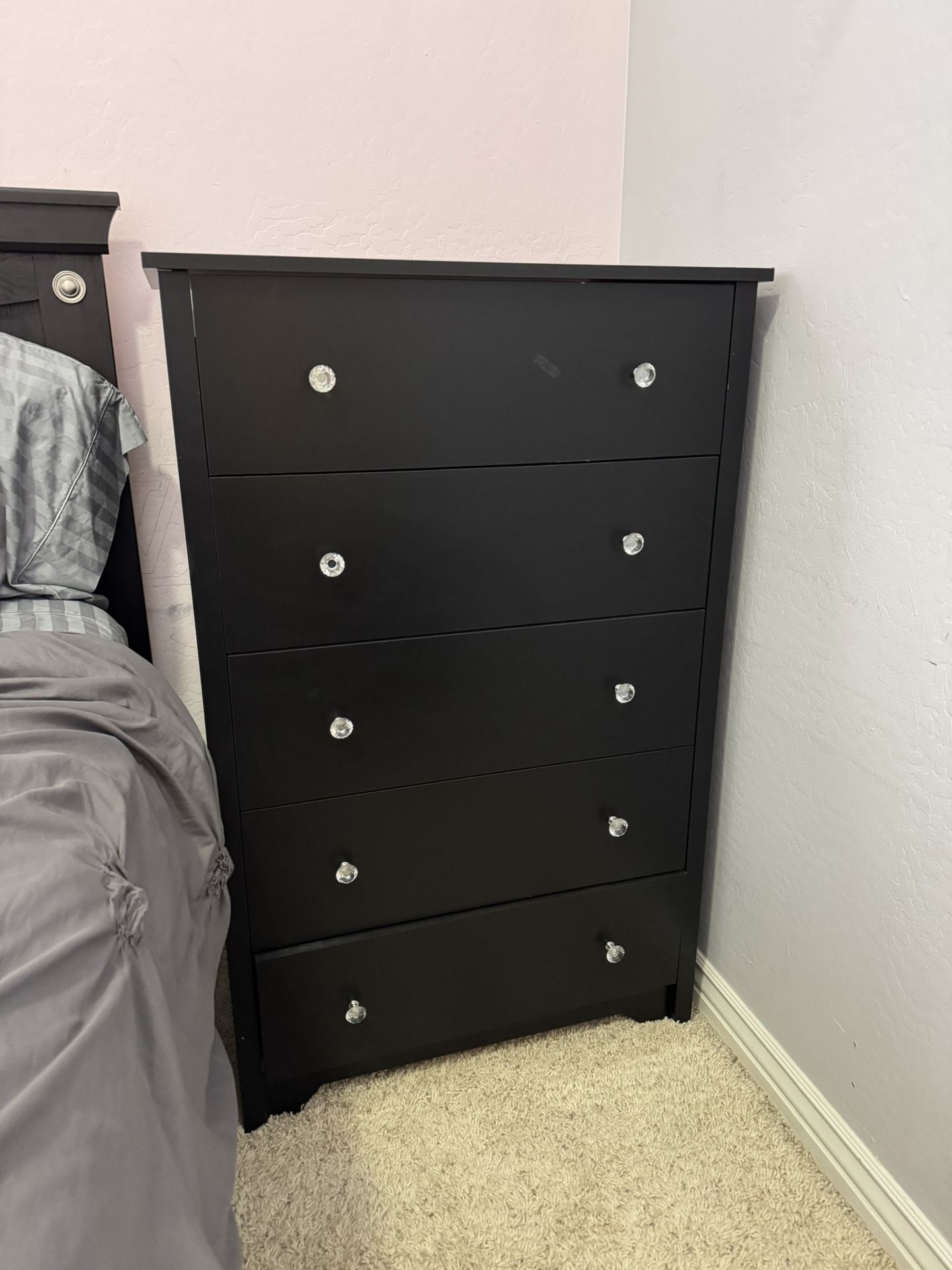 Black 5 Drawer Dresser