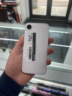 iPhone 16e 128 GB (Unlocked)