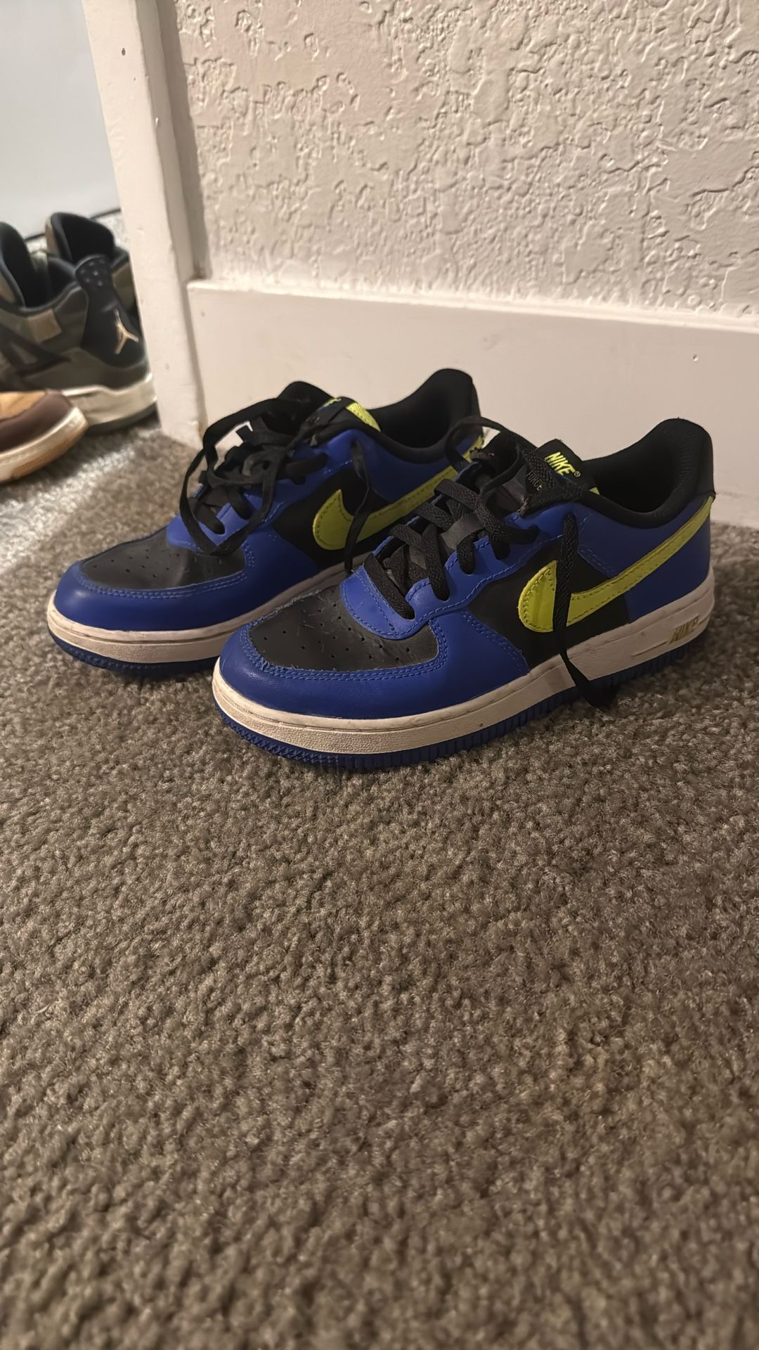 Nike Size 2 In Youth