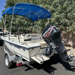 2000 Key West 1520 Center Console Fishing Boat