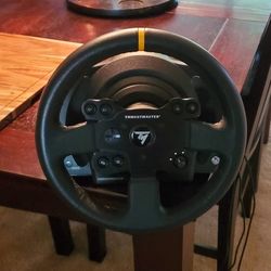 Thrustmaster TX Leather Force Feedback Wheel Xbox and PC