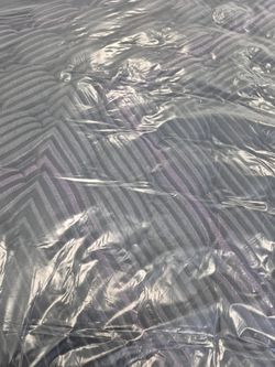 Kingtuft and needle mint mattress $475 FREE DELIVERY!!
