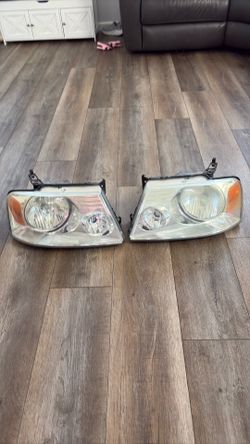 Ford F150 2005 headlights