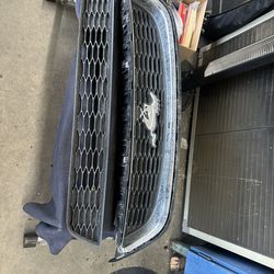 2014 mustang grill