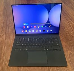 SAMSUNG Galaxy Tab S10 Ultra 14.6" 256GB 12GB RAM w/keyboard