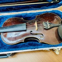 Violin and Two Bows- Jacobus Stainer in Absam Influenced Style