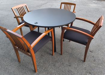 Table and 4 armchairs