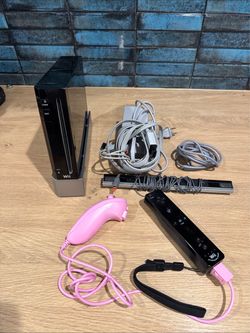 Nintendo Wii Black Console Bundle with Controllers