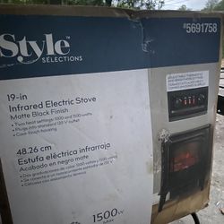 Matte black finish with adjustable thermostat and brightness settings. Two heat settings: 1000 and 1500 https://offerup.com/redirect/?o=d2F0dHMuaW4= t