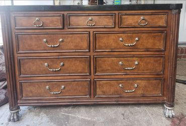 Thomasville Ernest Hemingway Collection Kilimanjaro 9-Drawer Dresser