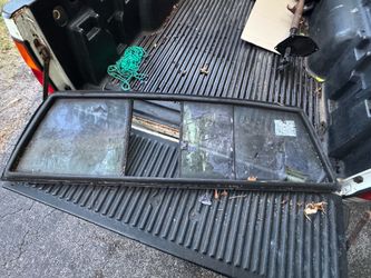 94 Nissan hardbody d21 rear windshield