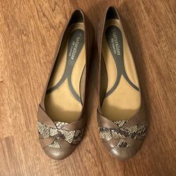 Naturalizer Size 9 Taupe Colored Flats