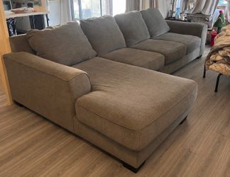 Sectional Couch $500 OBO great condition
